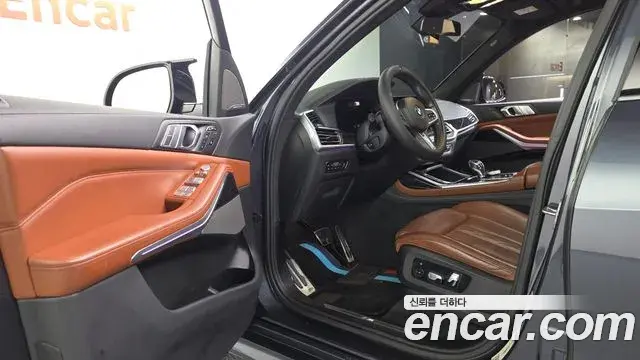 BMW X7 2020 — Photo 14/20