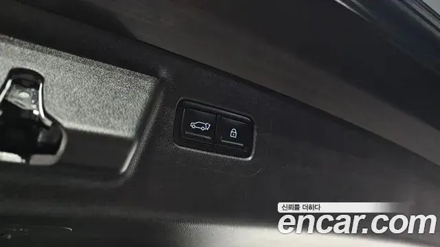 Hyundai Santa Fe 2024 — Photo 3/30