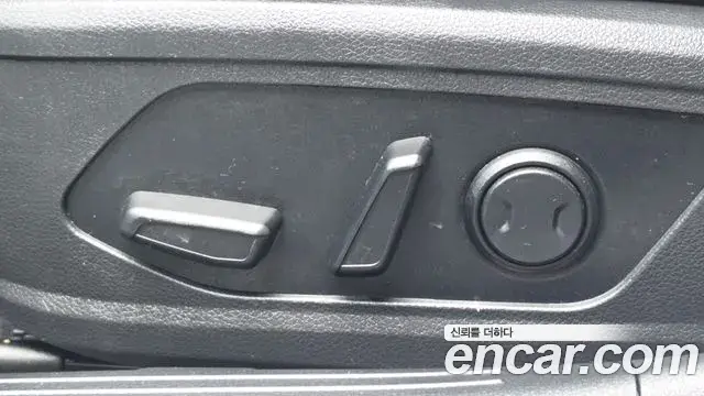 Kia K5 2022 — Фото 17/20