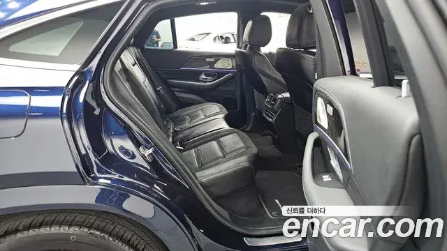 Mercedes-Benz GLE-Class 2021 — Photo 22/37