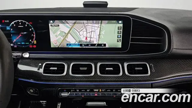 Mercedes-Benz GLE-Class 2021 — Photo 6/37