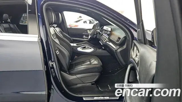 Mercedes-Benz GLE-Class 2021 — Photo 21/37