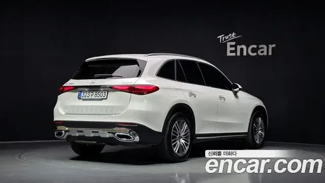 Mercedes-Benz GLC-Class 2024 — Photo 2/20