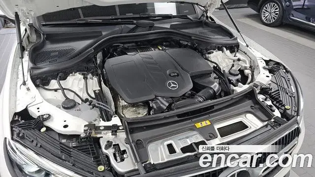 Mercedes-Benz GLC-Class 2024 — Photo 6/20