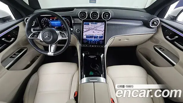 Mercedes-Benz GLC-Class 2024 — Photo 7/20