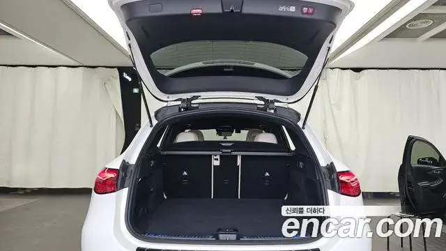 Mercedes-Benz GLC-Class 2024 — Photo 20/20