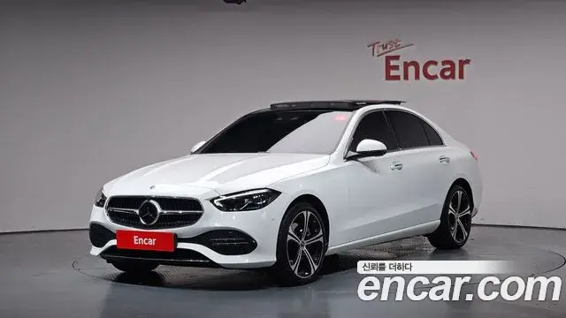 Mercedes-Benz C-Class 2023 — Фото 1/20