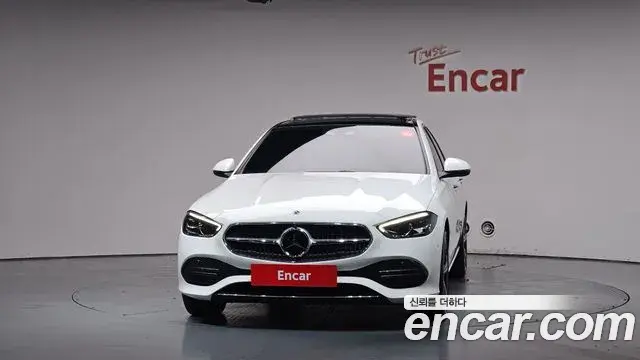 Mercedes-Benz C-Class 2023 — Фото 3/20