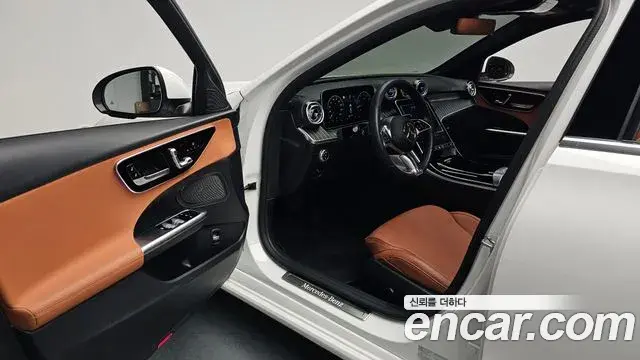 Mercedes-Benz C-Class 2023 — Фото 10/20