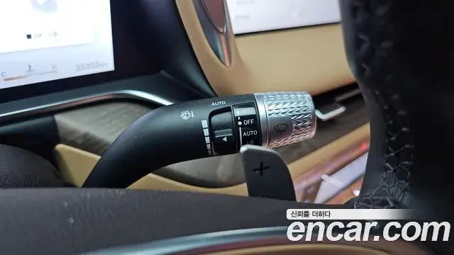 Genesis G90 2022 — Şəkil 34/38