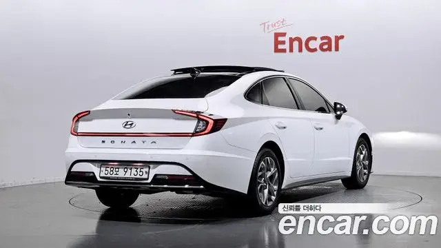 Hyundai Sonata 2019 — Фото 2/20