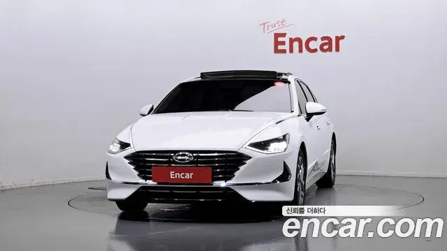 Hyundai Sonata 2019 — Фото 3/20