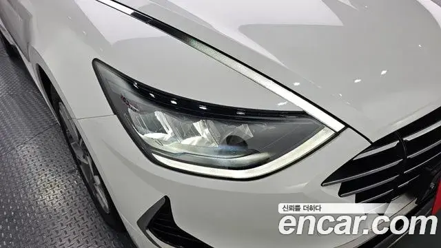 Hyundai Sonata Hybrid 2019 — Photo 3/30