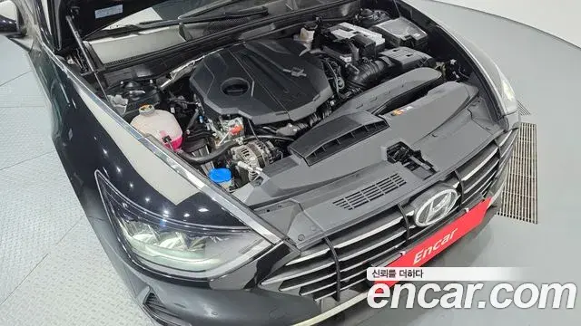 Hyundai Sonata Hybrid 2021 — Photo 13/30