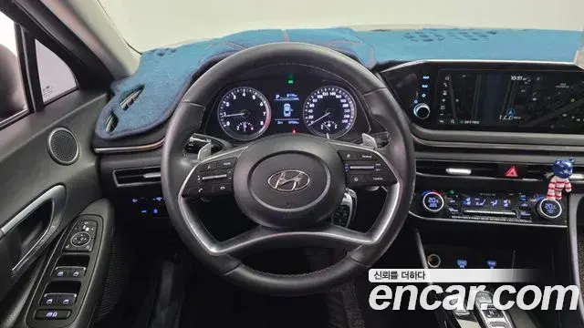 Hyundai Sonata Hybrid 2021 — Photo 22/30