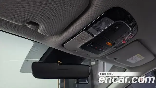 Hyundai Sonata Hybrid 2021 — Photo 2/30