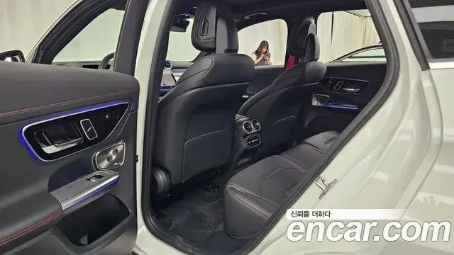 Mercedes-Benz GLC-Class 2025 — Photo 12/33
