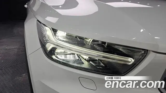 Volvo XC40 2020 — ფოტო 16/30