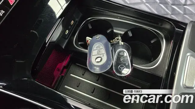 Mercedes-Benz S-Class 2021 — Photo 24/32