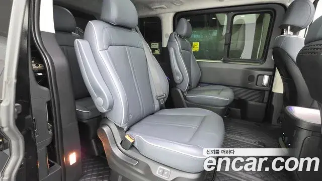 Hyundai Staria 2025 — Фото 12/20