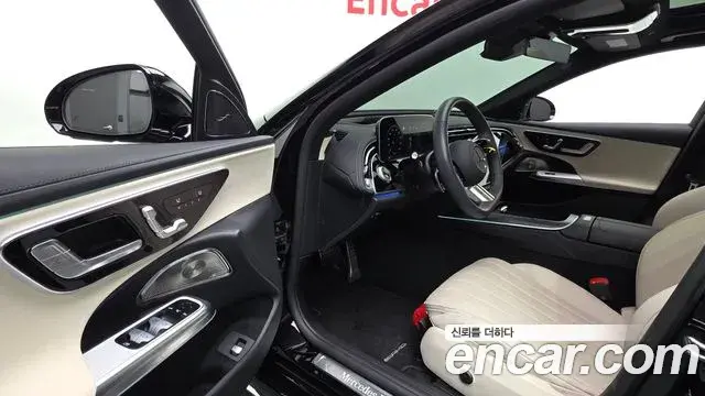 Mercedes-Benz E-Class 2025 — Фото 10/20