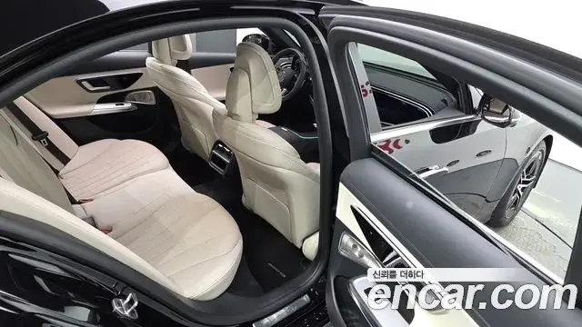 Mercedes-Benz E-Class 2025 — Фото 11/20