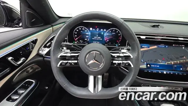 Mercedes-Benz E-Class 2025 — Фото 14/20