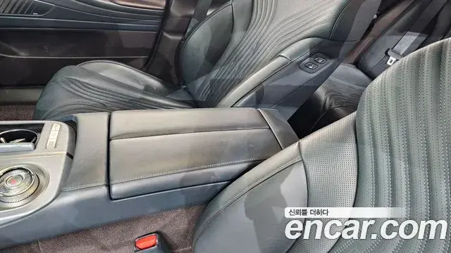 Genesis G80 2020 — ფოტო 1/32