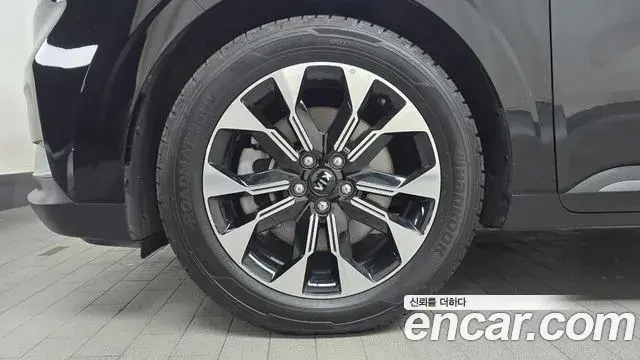 Kia Carnival 2021 — Фото 5/20