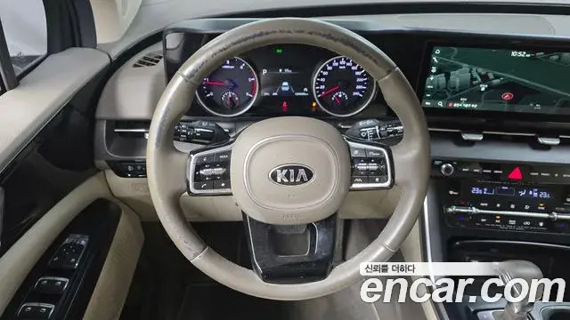 Kia Carnival 2021 — Фото 13/20