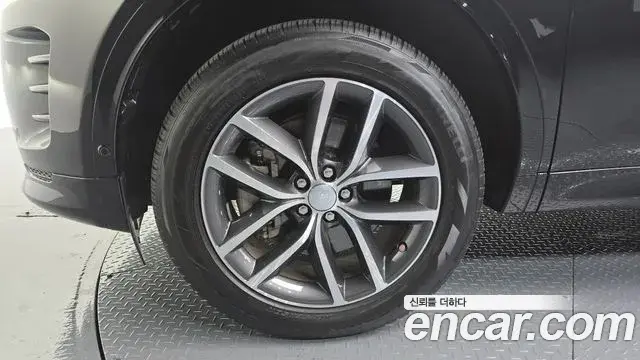 Land Rover Discovery Sport 2025 — ფოტო 2/20