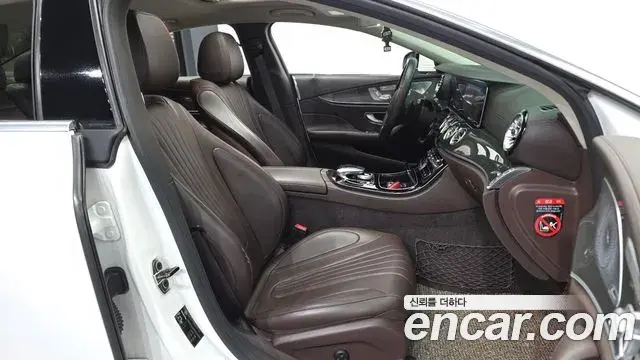 Mercedes-Benz CLS-Class 2019 — ფოტო 15/31