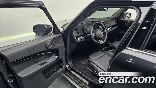 Mini Cooper Countryman 2023 — Photo 11/20