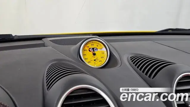 Porsche 718 Boxster 2019 — Şəkil 27/34