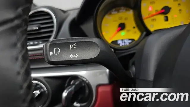Porsche 718 Boxster 2019 — Şəkil 32/34