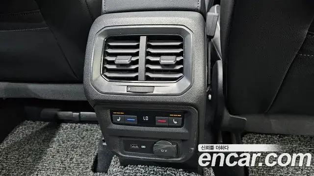 Volkswagen Tiguan 2018 — Şəkil 17/20