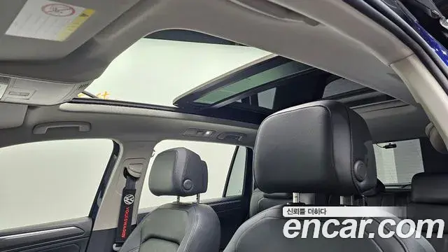 Volkswagen Tiguan 2018 — Şəkil 8/20