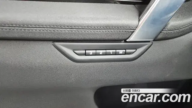 Land Rover Discovery Sport 2020 — Photo 26/33