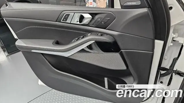 BMW X5 2025 — Şəkil 29/34