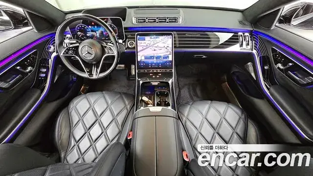 Mercedes-Benz S-Class 2023 — Photo 29/36