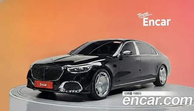 Mercedes-Benz S-Class 2023 — Photo 27/36