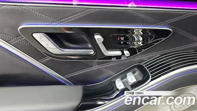 Mercedes-Benz S-Class 2023 — Photo 22/36
