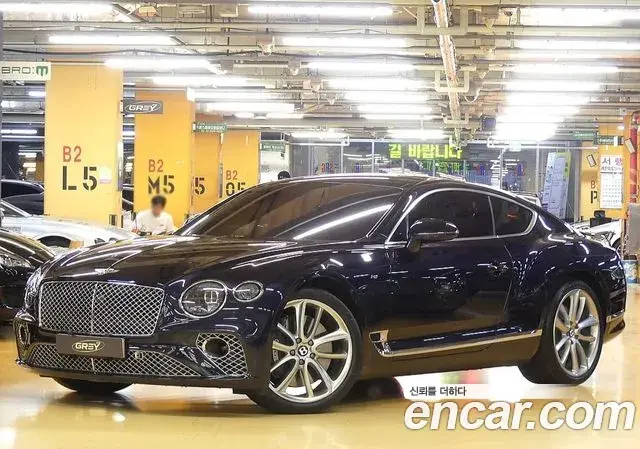 Bentley Continental GT 2022 — Photo 14/20