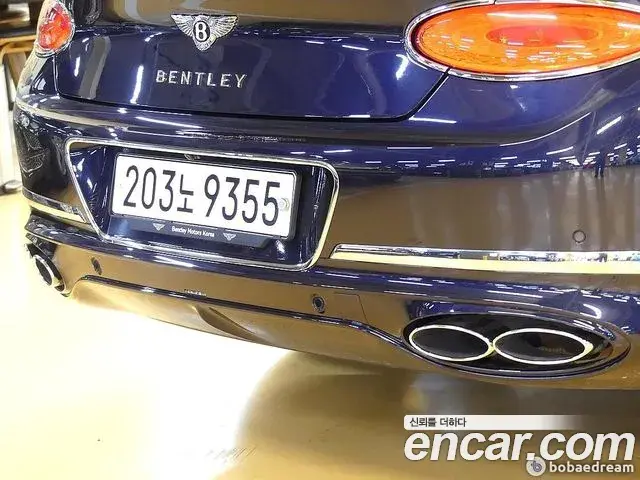 Bentley Continental GT 2022 — Photo 5/20