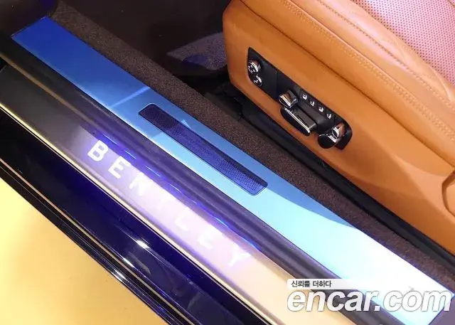 Bentley Continental GT 2022 — Photo 17/20