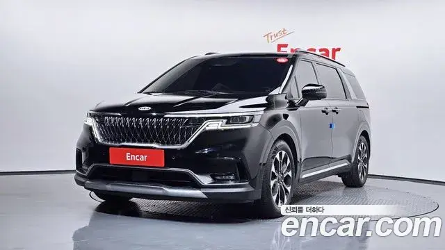 Kia Carnival 2021 — Фото 1/20