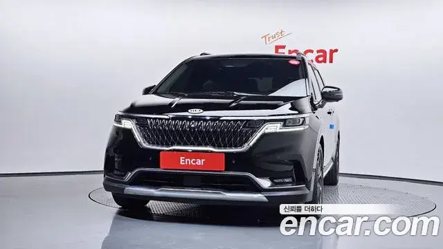 Kia Carnival 2021 — Фото 3/20