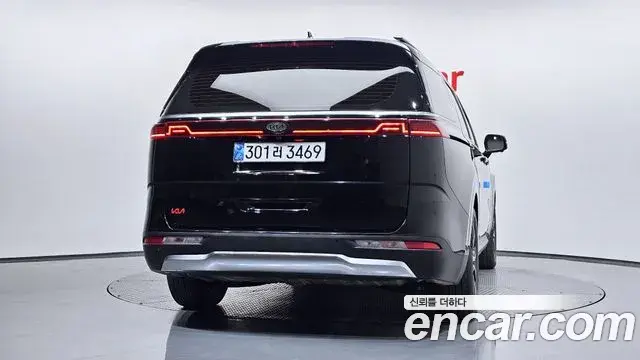 Kia Carnival 2021 — Фото 4/20