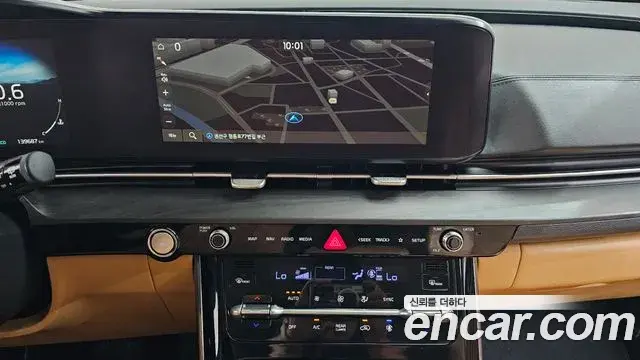 Kia Carnival 2021 — Фото 12/20
