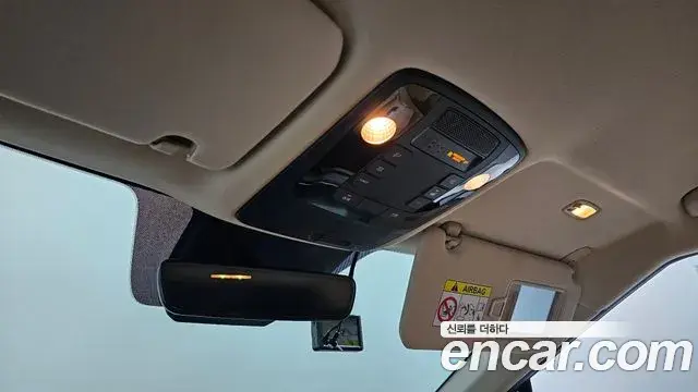 Kia Carnival 2021 — Фото 15/20